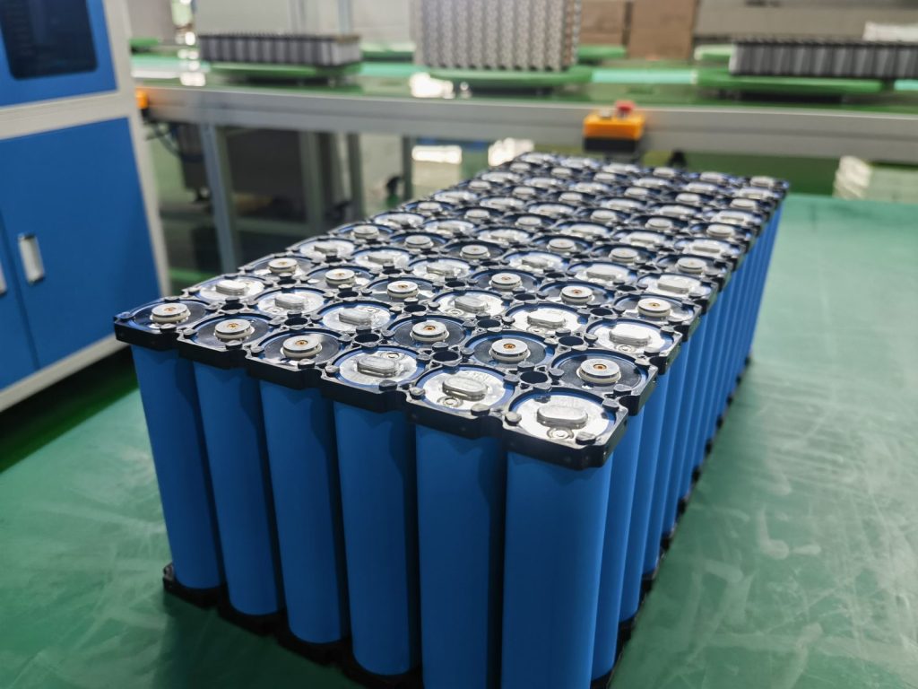 Photo by globalsources.com - LiFePO4 Float Voltage vs Bulk Voltage: Recommended Settings